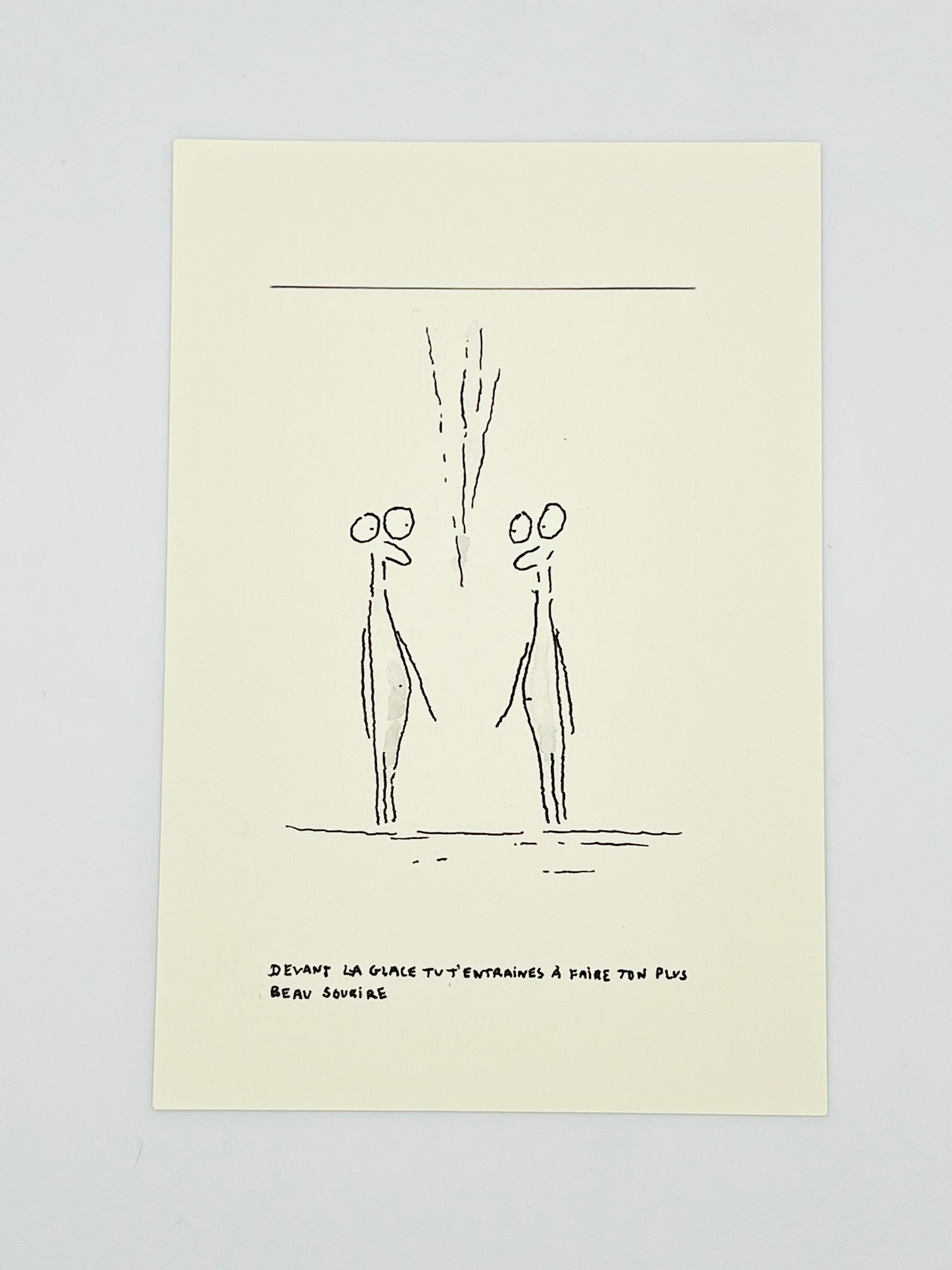 Devant la glace tu t’entraînes à faire ton plus beau sourire